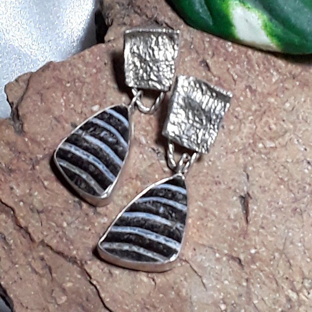 Sterling Black Banded Agate Modernist Post Dangle Earrings